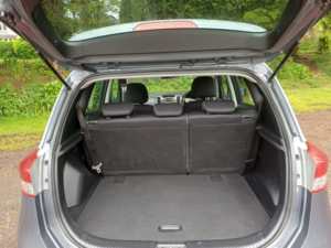2016 Hyundai Ix20 1.6 Ix20 Premium 1.6 A/t in Grey — image 6