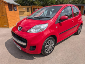 2009 Peugeot 107 1.0 12v Urban in Red — image 2