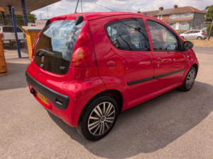 2009 Peugeot 107 1.0 12v Urban in Red — image 4