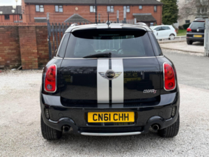 2011 MINI Countryman 1.6 Cooper S SUV 5dr Petrol Manual All4 Euro 5 (s/s) (184 Ps) in Black — image 6