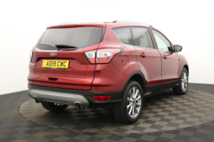 2019 Ford Kuga 1.5t Ecoboost Titanium Edition SUV 5dr Petrol Manual Euro 6 (s/s) (150 Ps) in Red — image 5