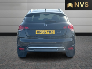 2017 Ds Automobiles Ds 4 Crossback 1.6 Bluehdi in Black — image 6