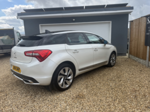 2014 Citroen Ds5 2.0 Hdi Dstyle in White — image 4