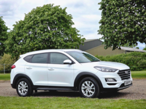 2019 Hyundai Tucson 1.6 T-Gdi Se Nav Dct Euro 6 (s/s) 5dr in White — image 2