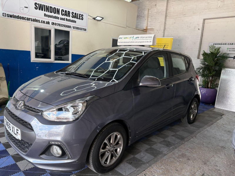 2016 Hyundai I10 1.2 Premium Euro 5 5dr in Grey — image 1