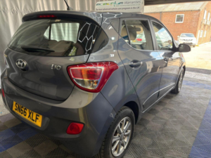 2016 Hyundai I10 1.2 Premium Euro 5 5dr in Grey — image 6