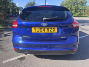 2016 Ford Focus 1.0 T Ecoboost Zetec in Blue — image 4