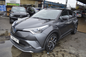 2018 Toyota C-Hr 1.8 Vvt-H Dynamic in Grey — image 3
