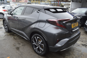 2018 Toyota C-Hr 1.8 Vvt-H Dynamic in Grey — image 4