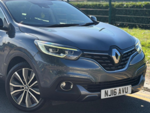 2016 Renault Kadjar 1.5 Dci Signature Nav Euro 6 (s/s) 5dr in Grey — image 4