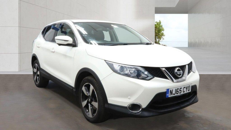 2015 Nissan Qashqai 1.2 Dig-T N-Tec 2WD Euro 6 (s/s) 5dr in White — image 1