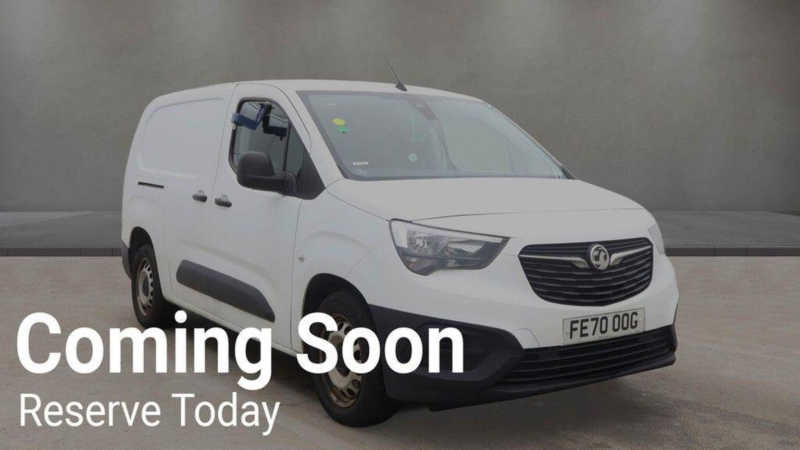 2020 Vauxhall Combo 1.5 Turbo D 2300 Edition Crew Van L2 Euro 6 (s/s) 4dr in White — image 1