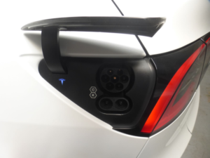 2022 Tesla Model Y (dual Motor) Long Range SUV 5dr Electric Auto 4wde (384 Bhp) in White — image 4