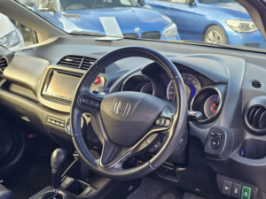 2013 Honda Jazz 1.3h Ima He CVT Euro 5 5dr in White — image 3