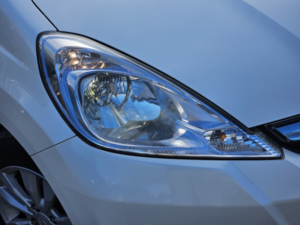 2013 Honda Jazz 1.3h Ima He CVT Euro 5 5dr in White — image 4