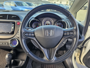 2013 Honda Jazz 1.3h Ima He CVT Euro 5 5dr in White — image 5