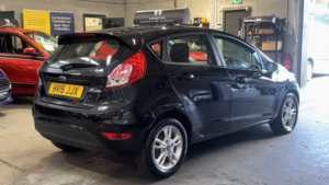 2015 Ford Fiesta 1.0 T Ecoboost Zetec Black 5dr Low Miles+low Tax+beltdone in Black — image 6