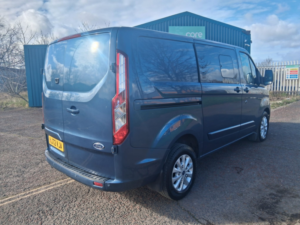 2022 Ford Transit Custom 2.0 300 Ecoblue Limited Crew Van Double Cab 5dr Diesel Auto L1 H1 Euro 6 (130 Ps) in Blue — image 5