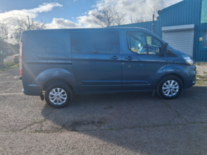 2022 Ford Transit Custom 2.0 300 Ecoblue Limited Crew Van Double Cab 5dr Diesel Auto L1 H1 Euro 6 (130 Ps) in Blue — image 6