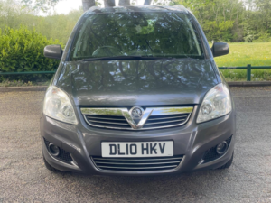 2010 Vauxhall Zafira 1.8 16v Design Euro 4 5dr in Grey — image 2
