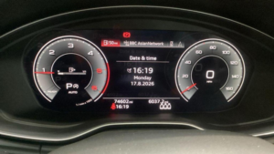 2021 Audi Q5 2.0 Tdi 40 S Line S Tronic Quattro Euro 6 (s/s) 5dr in Black — image 4