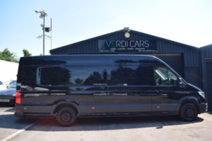 2020 Volkswagen Crafter 2.0 Tdi Cr35 Trendline Maxi Panel Van Fwd Xlwb High Roof Euro 6 (s/s) 5dr in Black — image 2