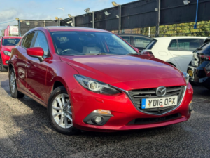 2016 Mazda Mazda3 2.0 Skyactiv-G Se-L Nav Auto Euro 5 (s/s) 5dr in Red — image 3