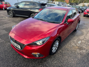 2016 Mazda Mazda3 2.0 Skyactiv-G Se-L Nav Auto Euro 5 (s/s) 5dr in Red — image 5