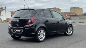 2010 Vauxhall Corsa 1.2 I 16v Sxi in Black — image 4