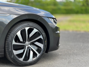 2018 Volkswagen Arteon 2.0 Tsi R-Line Fastback DSG Euro 6 (s/s) 5dr in Grey — image 6