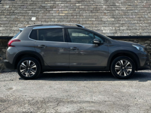 2017 Peugeot 2008 1.2 2008 Allure 5dr in Grey — image 4