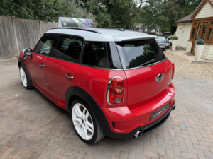 2012 MINI Countryman 1.6 Cooper S All4 Countryman in Red — image 5