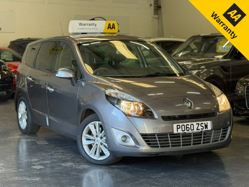2010 Renault Grand Scenic 2.0 Dci Privilege Tomtom in Grey — image 1