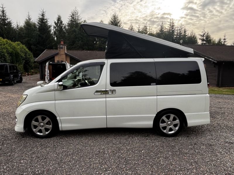 2025 Nissan Elgrand in White — image 1