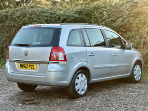 2013 Vauxhall Zafira 1.6 16v Exclusiv in Silver — image 5