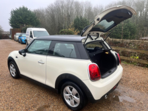 2019 MINI Hatch 1.5 Cooper Classic Euro 6 (s/s) 3dr in White — image 6