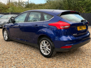 2016 Ford Focus 1.5 Tdci Zetec Euro 6 (s/s) 5dr in Blue — image 2