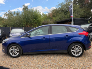 2016 Ford Focus 1.5 Tdci Zetec Euro 6 (s/s) 5dr in Blue — image 6