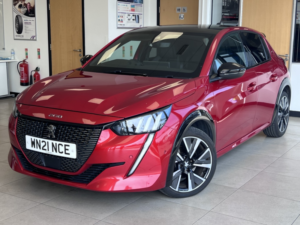 2021 Peugeot 208 1.2 Puretech Gt in Red — image 5