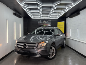 2015 Mercedes-Benz Gla 2.1 Gla200d Sport in Grey — image 3