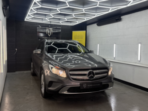 2015 Mercedes-Benz Gla 2.1 Gla200d Sport in Grey — image 4