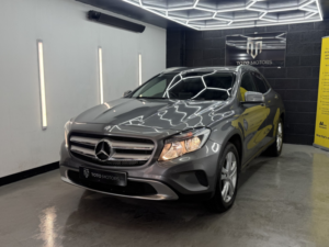 2015 Mercedes-Benz Gla 2.1 Gla200d Sport in Grey — image 5
