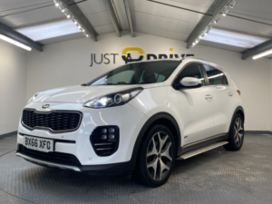 2016 Kia Sportage 1.6 T-Gdi Gt-Line SUV 5dr Petrol Dct AWD Euro 6 (174 Bhp) in White — image 2