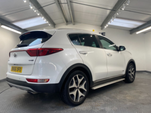 2016 Kia Sportage 1.6 T-Gdi Gt-Line SUV 5dr Petrol Dct AWD Euro 6 (174 Bhp) in White — image 6