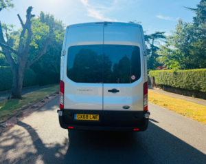2018 Ford Transit 2.2 Tdci 460 Hdt Trend Minibus 5dr Diesel Manual L4 H3 (17 Seats) (196 G/km, 123 Bhp) in Silver — image 5