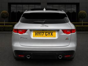2017 Jaguar F-Pace 3.0 D300 V6 S Auto AWD Euro 6 (s/s) 5dr in Silver — image 6