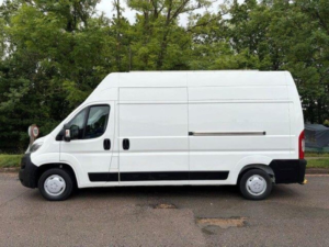 2020 Citroen Relay 2.2 Enterprise L3h3 Glass/frail Rack in White — image 4
