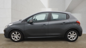 2017 Peugeot 208 1.2 Puretech Active in Grey — image 6