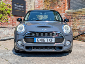 2016 MINI Hatch 2.0 Cooper Sd 3-Door Hatch in Grey — image 2