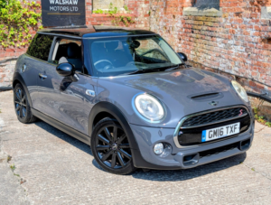 2016 MINI Hatch 2.0 Cooper Sd 3-Door Hatch in Grey — image 3